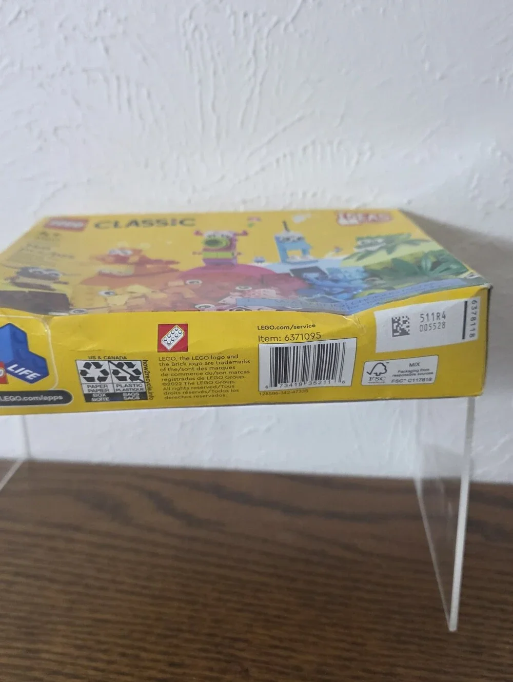 Lego 11017 Classic Creative Monsters 140 Pieces Age 4+ - New - Damaged Box